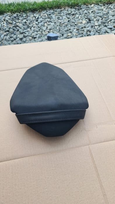 Sa pilot + pasager Kawasaki Z800 originală, nouă.