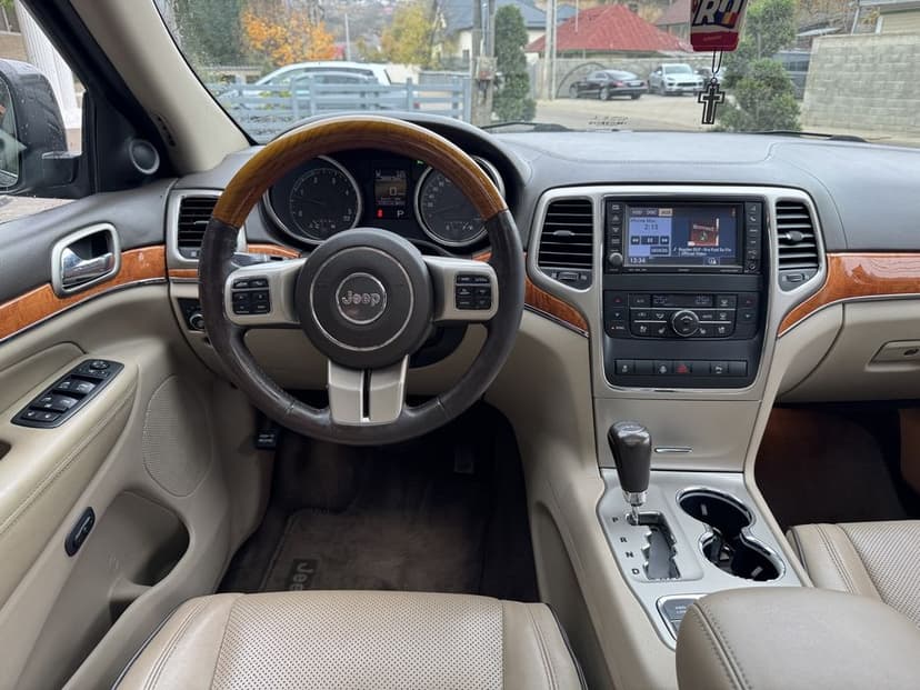 Jeep Grand Cherokee OVERLAND-Euro 5-cutie automata 4x4