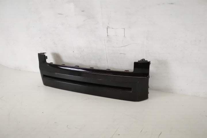 Grila Centrala Originala In Stare Buna Land Rover Defender 2 2019 2020