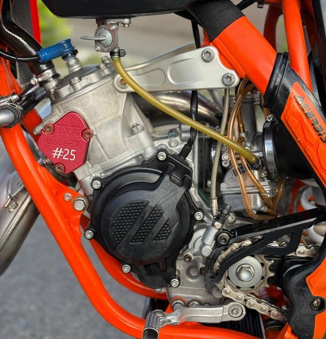 Vând KTM 125(150)SX 2 timpi Power valve/TUNING/105h!