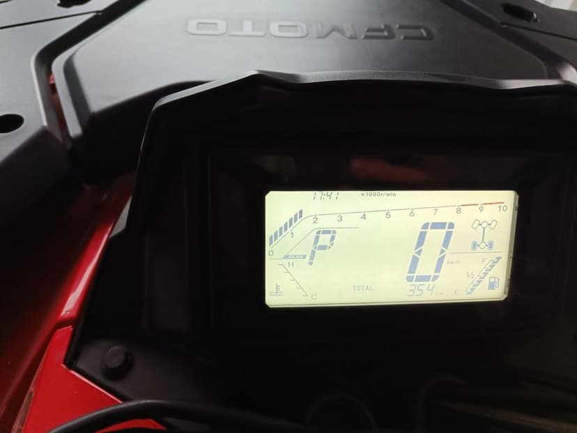 CFMOTO Ceforce 625L Touring EPS