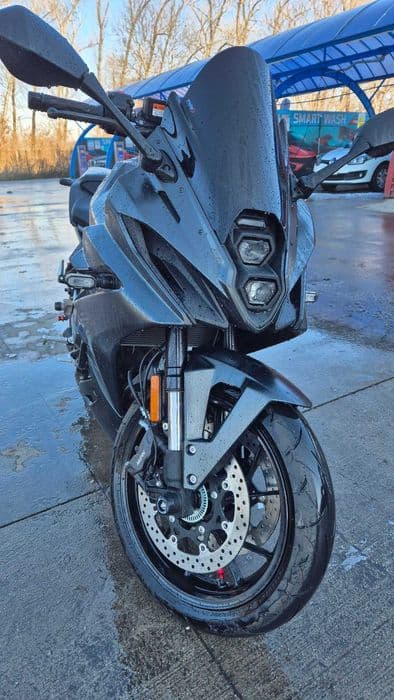 Motocicletă suzuki gsx 8R în garanție până în 2028