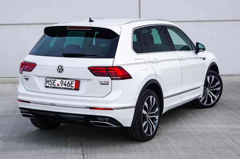 ### VW Tiguan R-Line 4Motion ###
