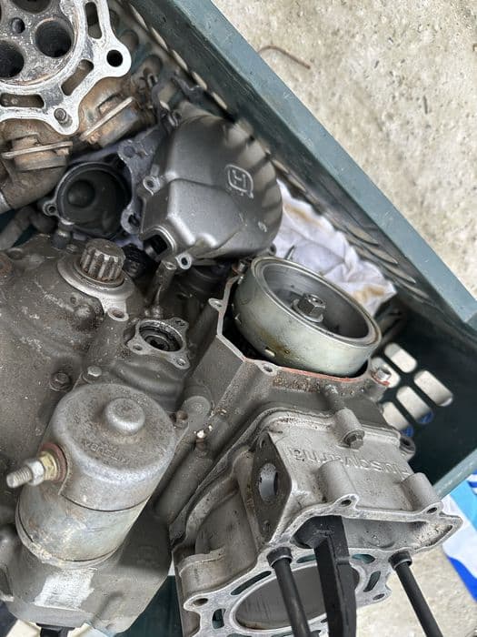 Dezmembrez Huaqvarna TE-250