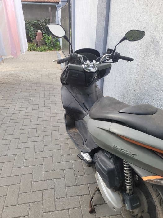 Vand Honda PCX 1,25 neinmatriculata