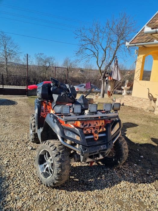 Vând atv cf moto 800 x8