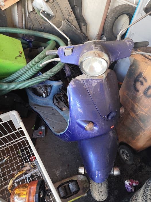 Vând 2 scutere Havana  sau piese din ele