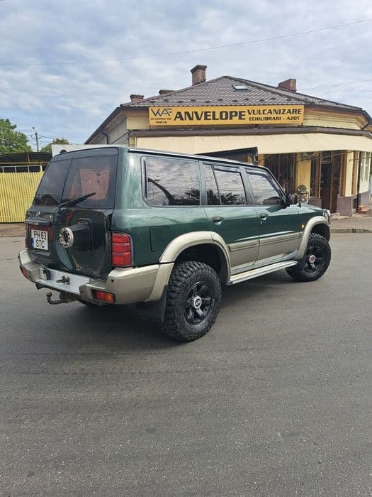 Nissan Patrol y61,motor 2,8