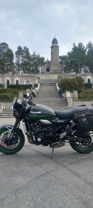 Kawasaki Z900RS Retro-Sport Modern Classic