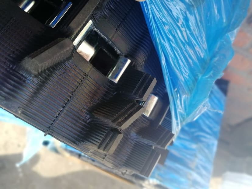 Senila Snowmobil Camso Camoplast 15x121 inch Noua