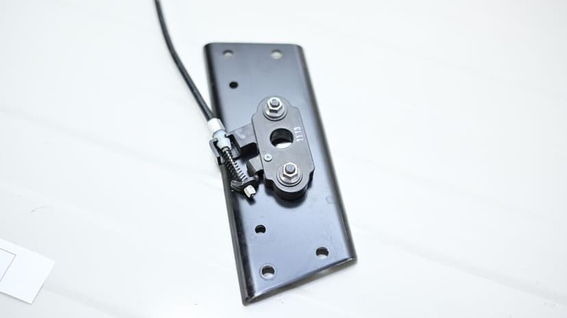 Ducati Monster 937 2021 2025 Mecanism blocare sa