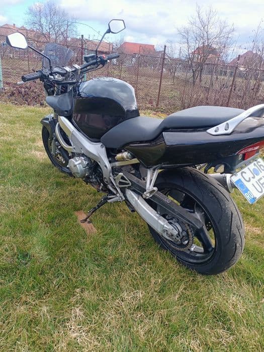 Vând Honda cbr f4