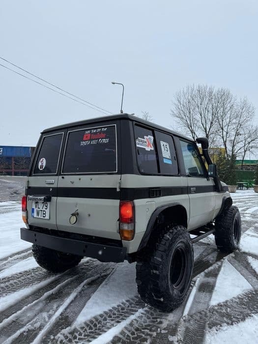 Toyota Land Cruiser LJ 1986 OFFROAD