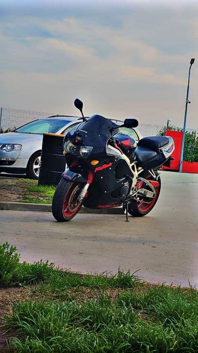 Honda cbr 919rr fire blade