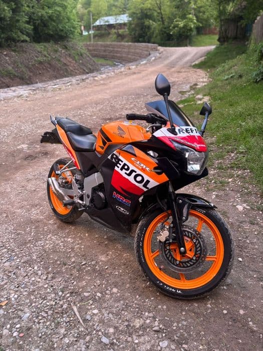 Honda cbr 125r 2013