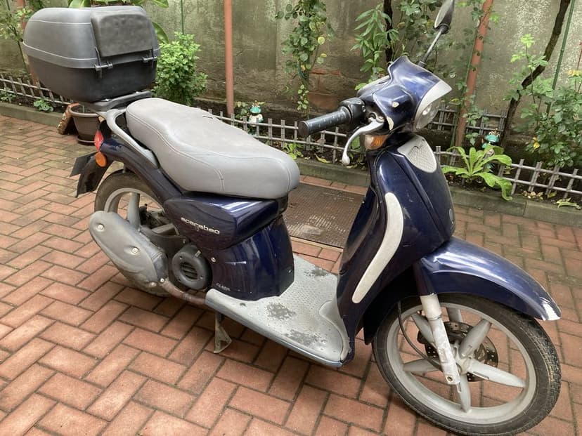 Vand scuter aprilia scarabeo