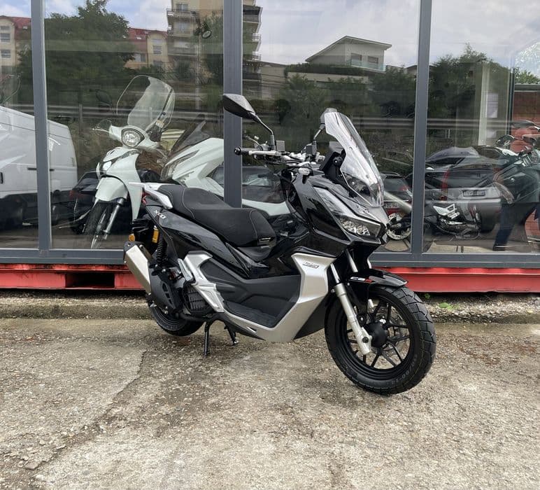 Scuter TNT XCO 125 cc-Nou-CBS- carplay -Garantie-Transport Gratuit-