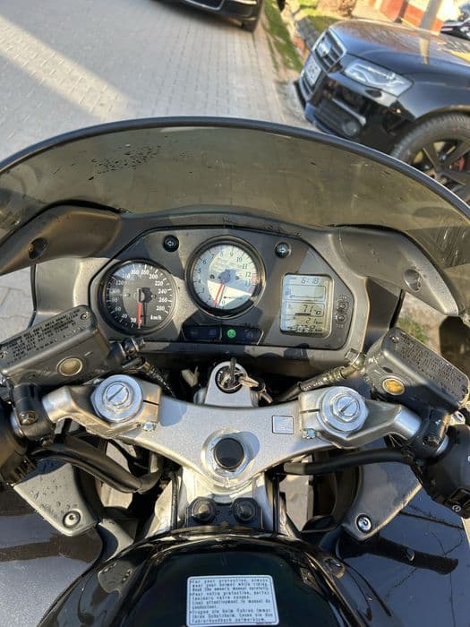 Se vinde honda vfr800