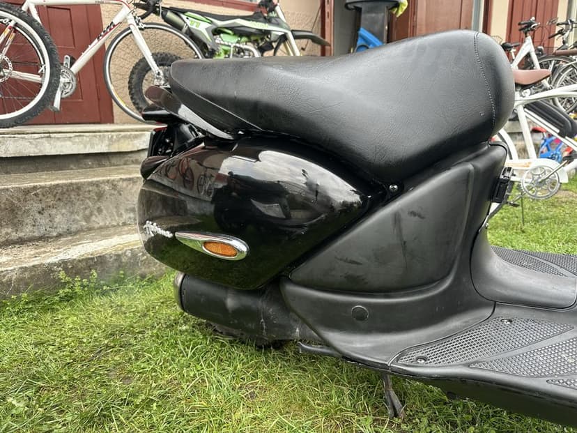 Moto scuter Aprilia Habana