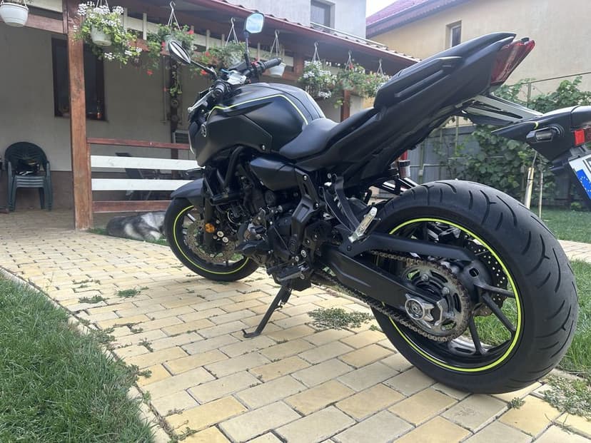 Yamaha MT-07 2020 • 16.500 km • Evac MIVV GP PRO • accesorii originale