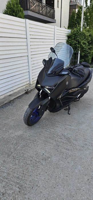 YAMAHA XMAX 300 - 2024, 6 luni garantie, 6400 km