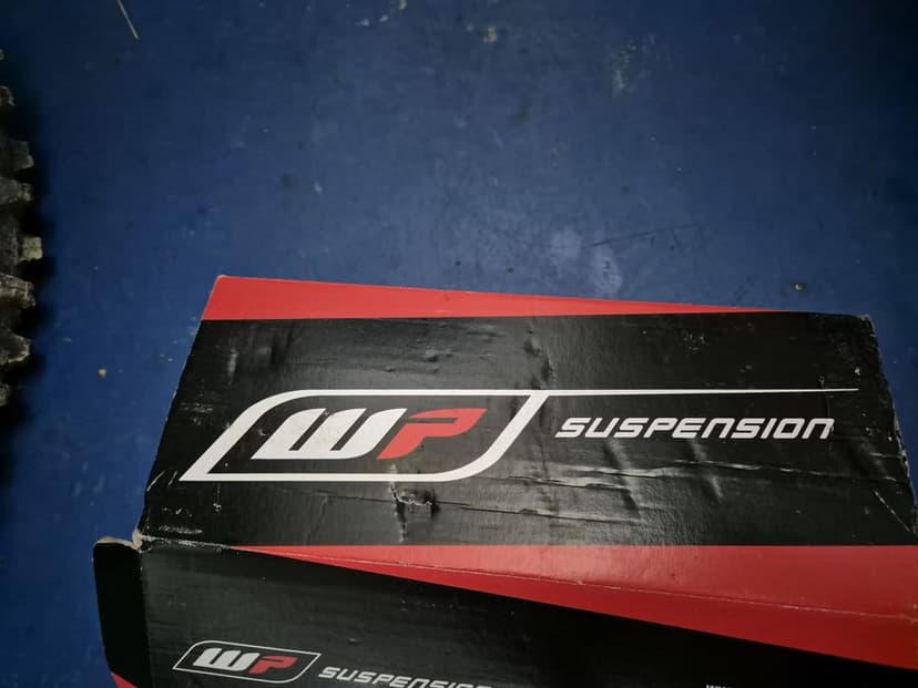 Semicadru husqvarna 2020..2023 , arcuri oem , stop , capac