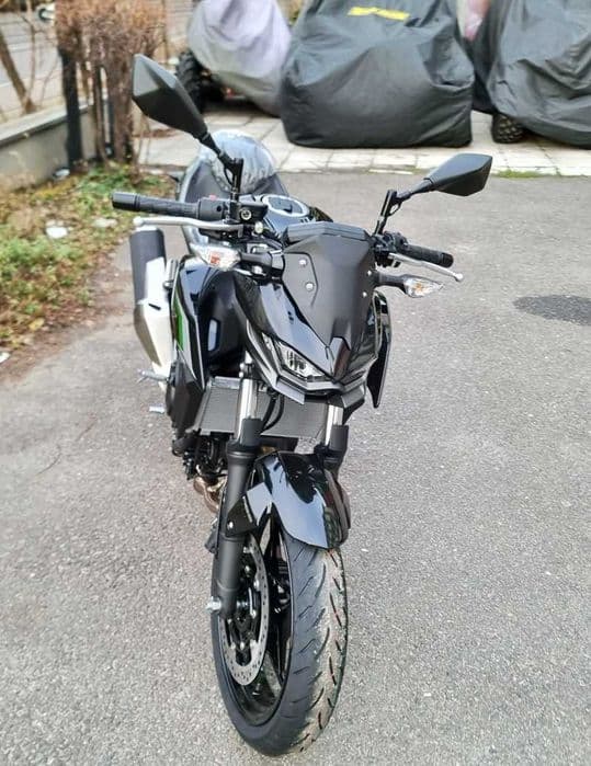 Motocicleta noua stoc Kawasaki Z500 2025 A2