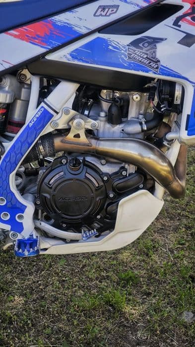 Vând Husqvarna FC450