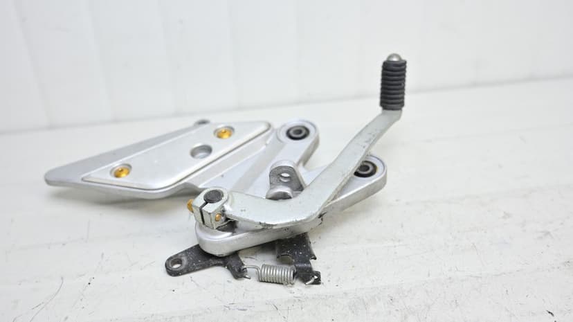 Suport Scarita Fata dreapta Cu Pedala frana Yamaha FZ6 2004 - 2009