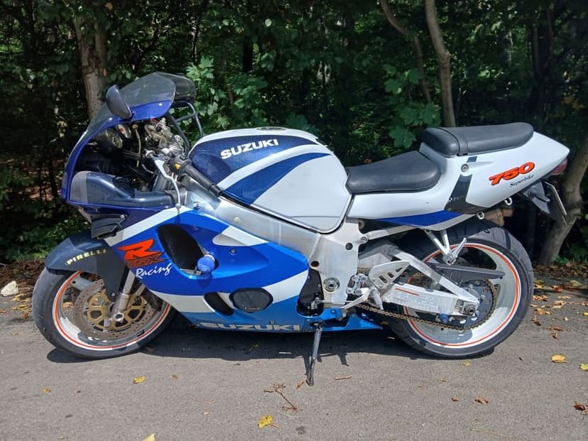 Suzuki gsxr 750  130cp gsx r injecție