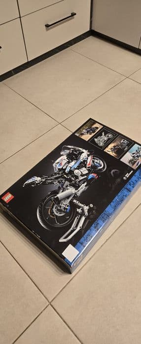 LEGO Technic BMW S1000RR  42130