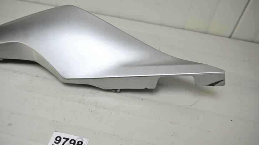 Honda VFR1200F 2010 Carena codita spate dreapta