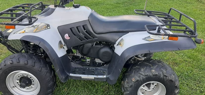 Vând atv linhai 300cc 2x4
