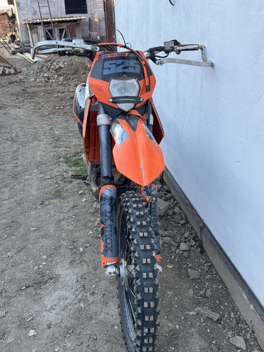 Ktm 525 exc     .