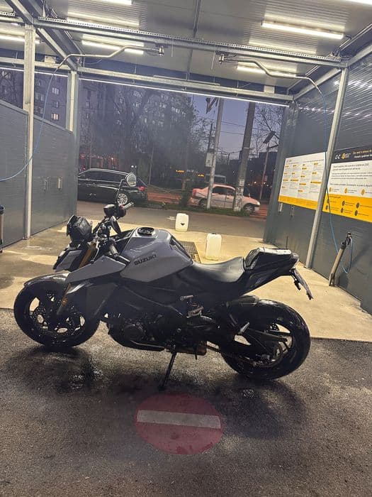 Suzuki GSX-S 1000 + extra… 6350€ negociabil!!!