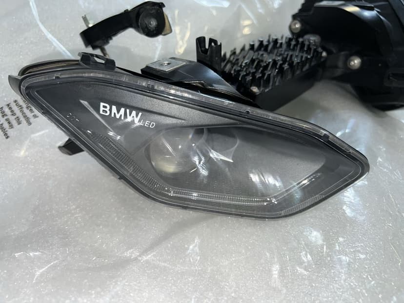 Far BMW S1000RR/BMW M1000RR/S1000R/M1000R conditie buna