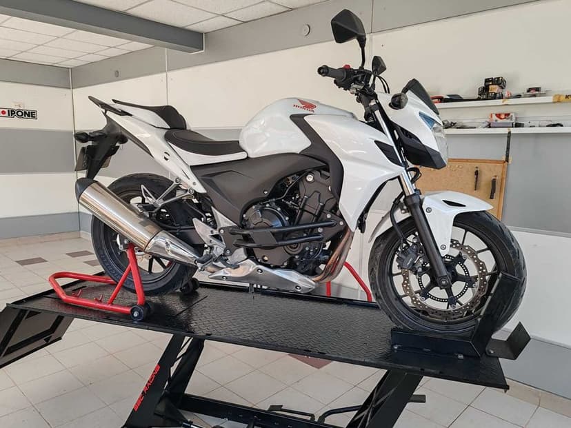 Motocicleta Honda CB 500 FA 2014