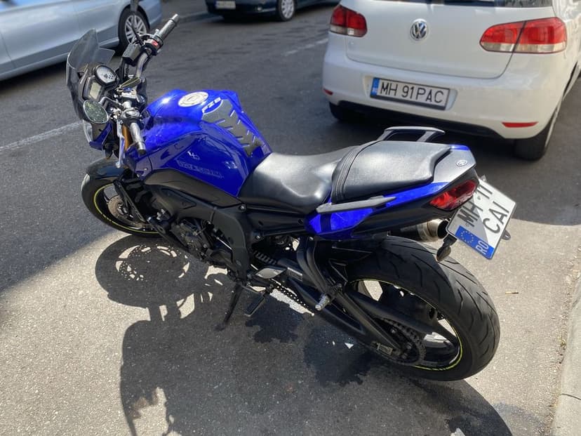 De vanzare Yamaha fz8 2012
