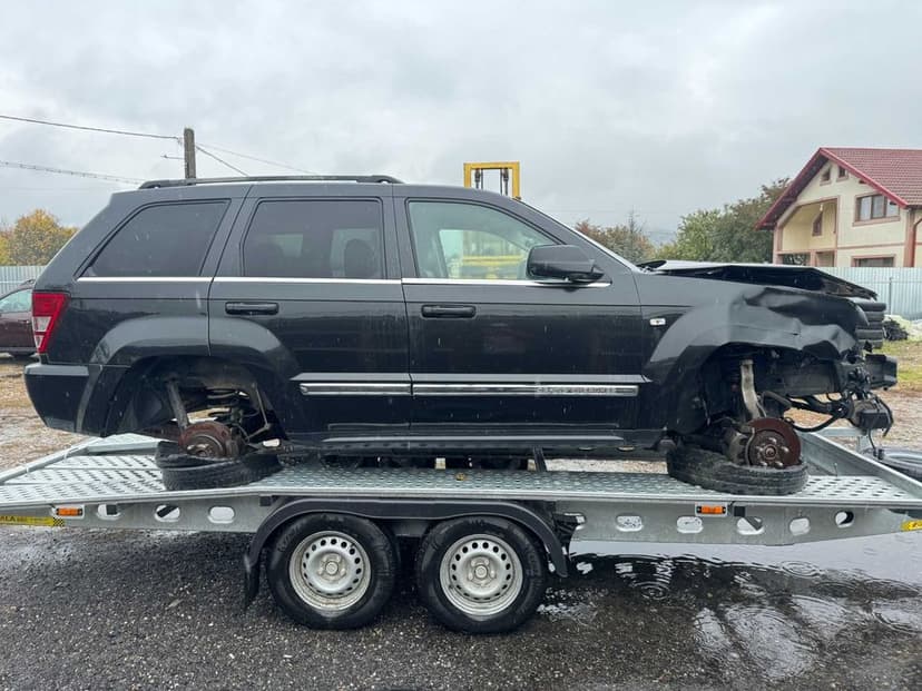 Dezmembrari Dezmembrez Piese piesa Dez Jeep Grand Cherokee 3.0 d 2007