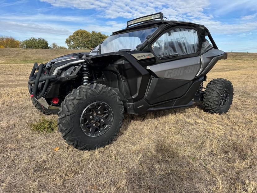 Can-Am Maverick / Buggy Off-Road – Stare excelentă, dotări premium