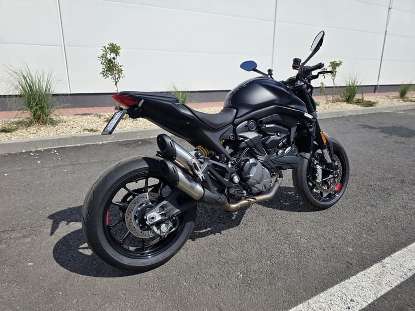 Ducati Monster 937 Plus 2021