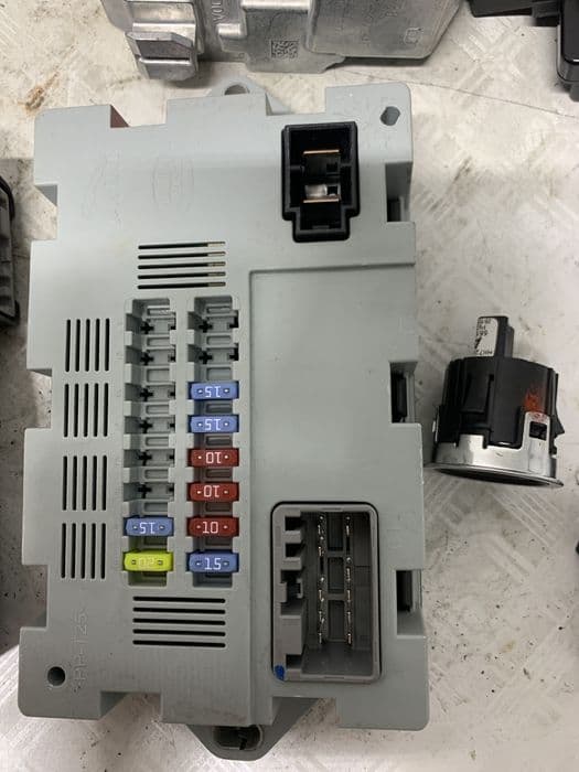 Kit pornire  Land Rover Discovery 2.0 Motorina 2015