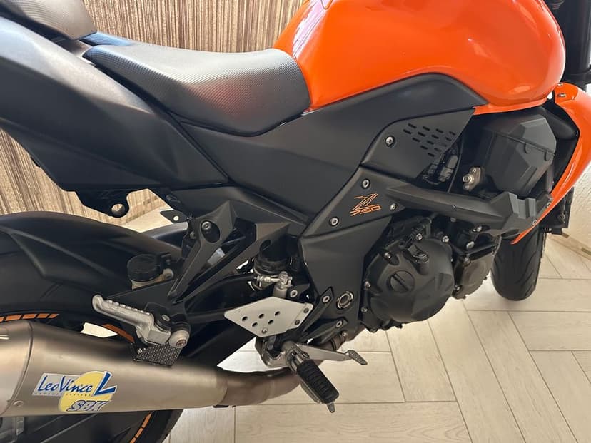 Motocicleta Kawasaki Z750 z 750