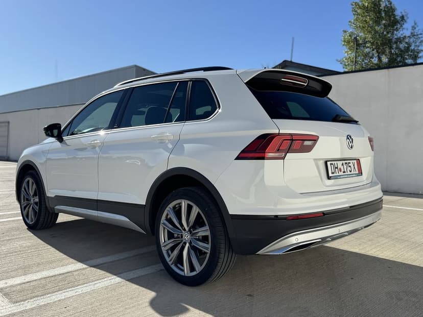Volkswagen Tiguan//4Motion//2.0//240cp// Matrix//Panoramic//nr rosii