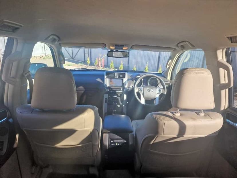 dezmembrez dezmembrari toyota land cruiser j150 an 2013 7 locuri