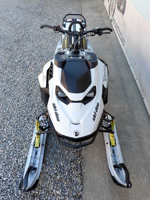 Snowmobil Ski-Doo Summit Adrenaline Edge Package 850 SHOT 154 Second