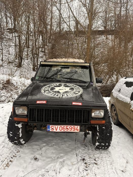 Vand jeep cherokee xj 4.0 benzina