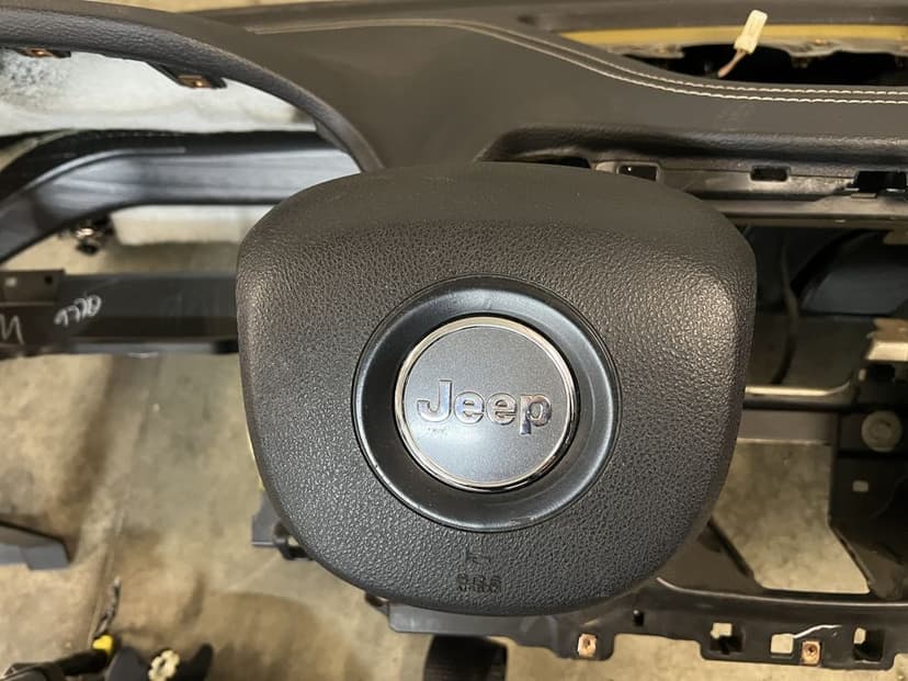 Kit Plansa bord cu airbag si centuri Jeep Cherokee 2.2 Motorina 2015