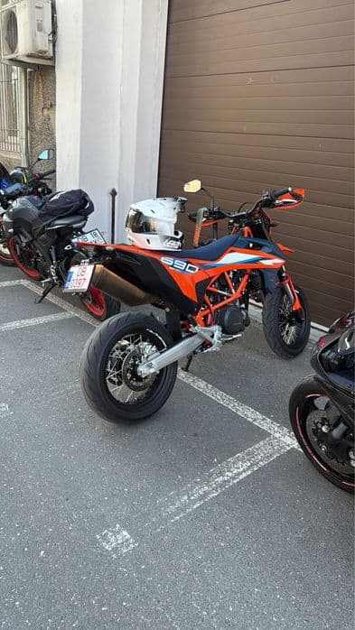 KTM 690 SMC r 2023