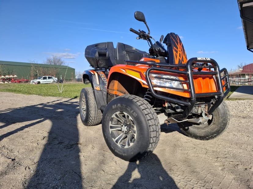 Articat Thundercat 1000 cc - EFI - V twin - 80cp